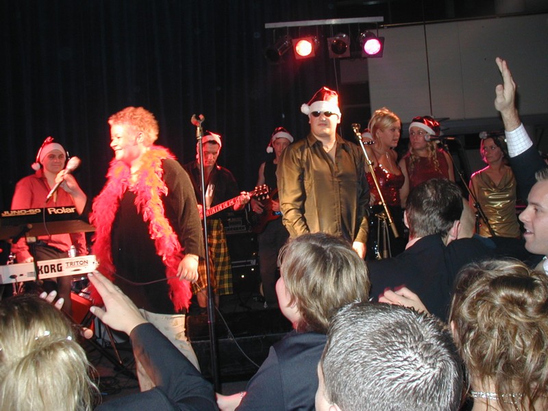 16 - Julefrokost-2001.JPG