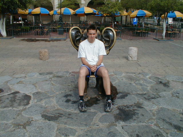 25-6-00 Peter med store �re